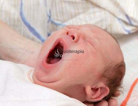 Flema en recién nacidos: causas y cómo eliminarla