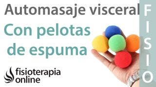 Auto-masaje visceral con pelota de espuma